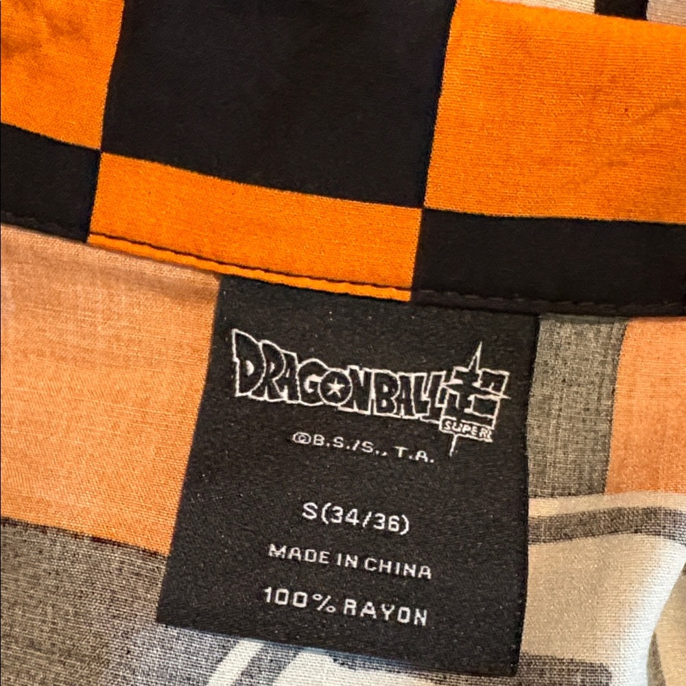 NWT dragon BallZ small men’s button down shirt 1159 - Picture 5 of 6